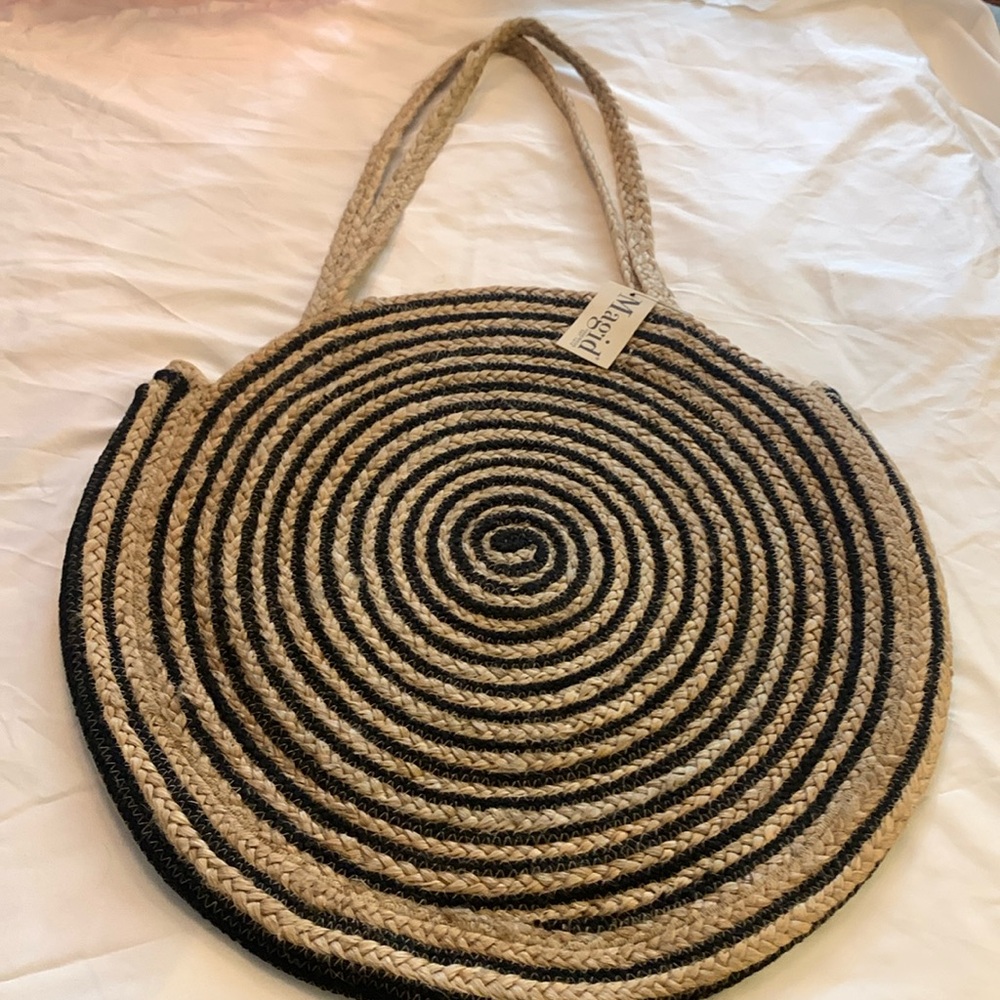 NWT- Magid Woven Jute Oversized round Tote Bag - women’s